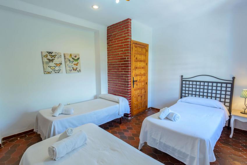 Privates Schwimmbad mit Grill und Feuerstelle - foto 22