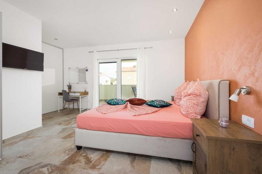 Villa Nur Amela with Pool, Jacuzzi, Darts - foto 26