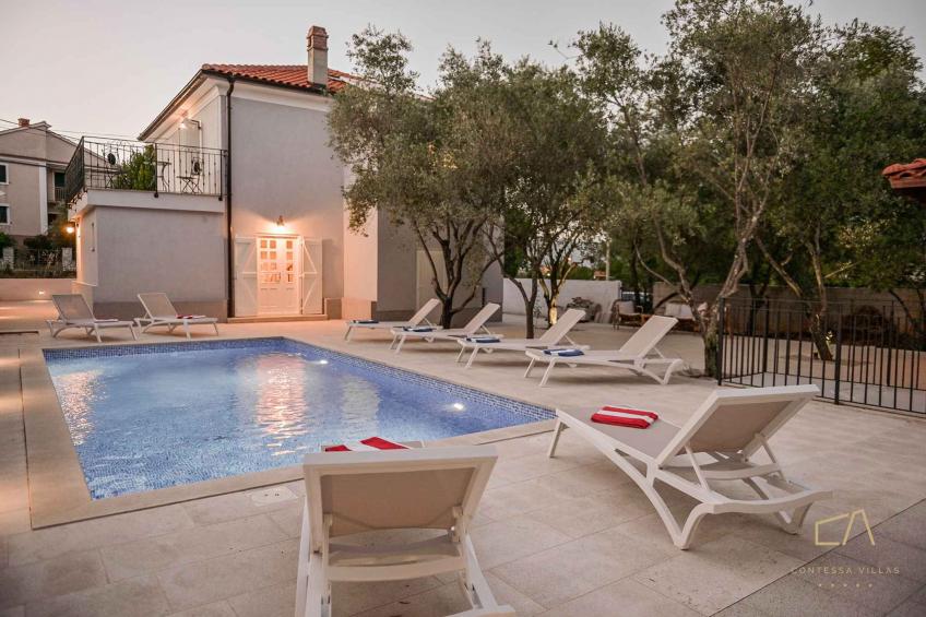 Vakantiehuis Gezinsvriendelijke Villa Maria met buitenzwembad en barbecue op Krk - BF-9P76G - foto 11