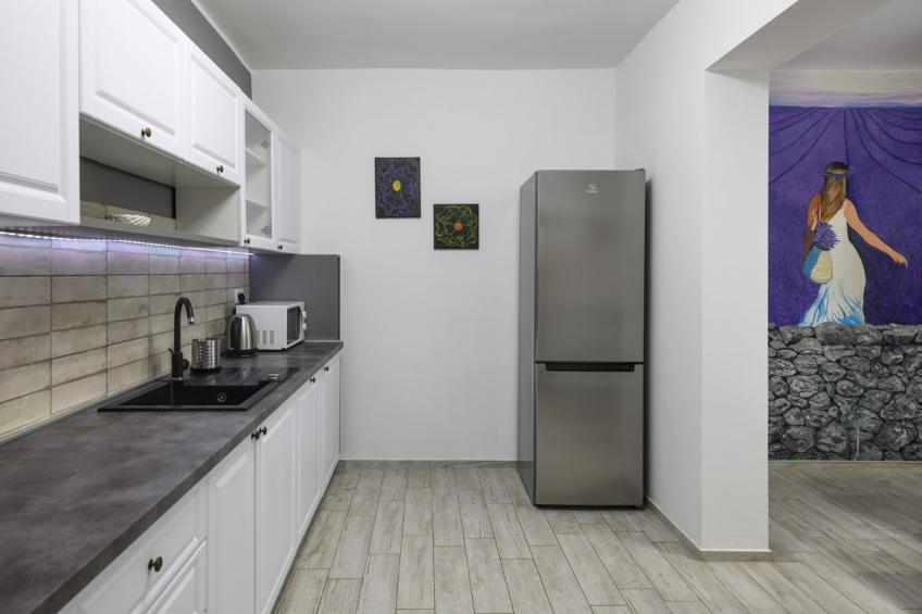 Villa met een zwembad op een groot terrein - BF-K4V76 - foto 33