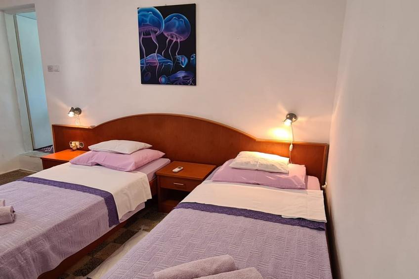 Rooms Milena - Double or Twin Room with Private Bathroom - foto 3