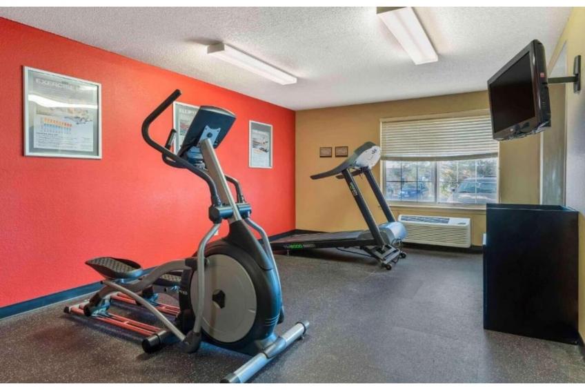 1 King Bed | Non-Smoking, Kitchen - foto 30