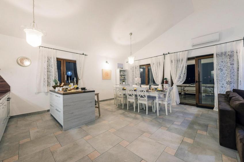 Villa, Rovanjska bei Starigrad-Paklenica|Villa, SD-93 FH, ca. 185 qm, für 10 Pers. - foto 4