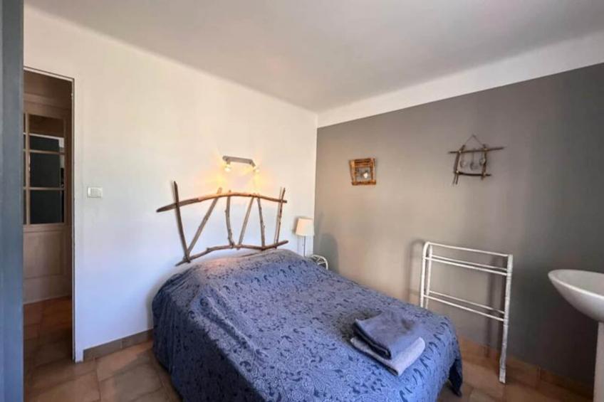 Résidence Gîte De La Cave - Charmant Gîte Provençal Avec Une Chambre - foto 16