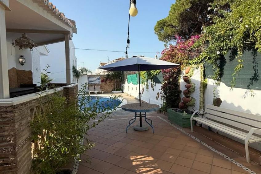 Haus mit Schwimmbad in Strandnähe - foto 34