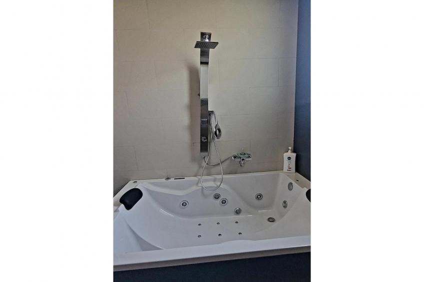 Villa con hermosa piscina cerca de Sitges - foto 26