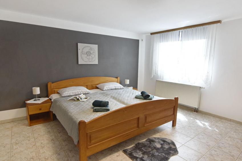 Geräumige Kellerwohnung in der Nähe von Umag - foto 15