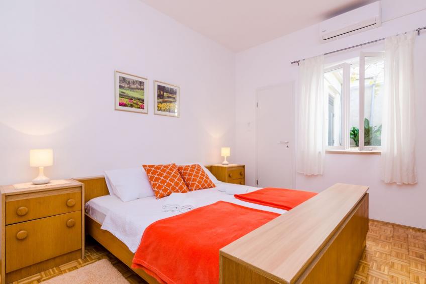 Rooms Batina- Standard Double Room-2 - foto 7