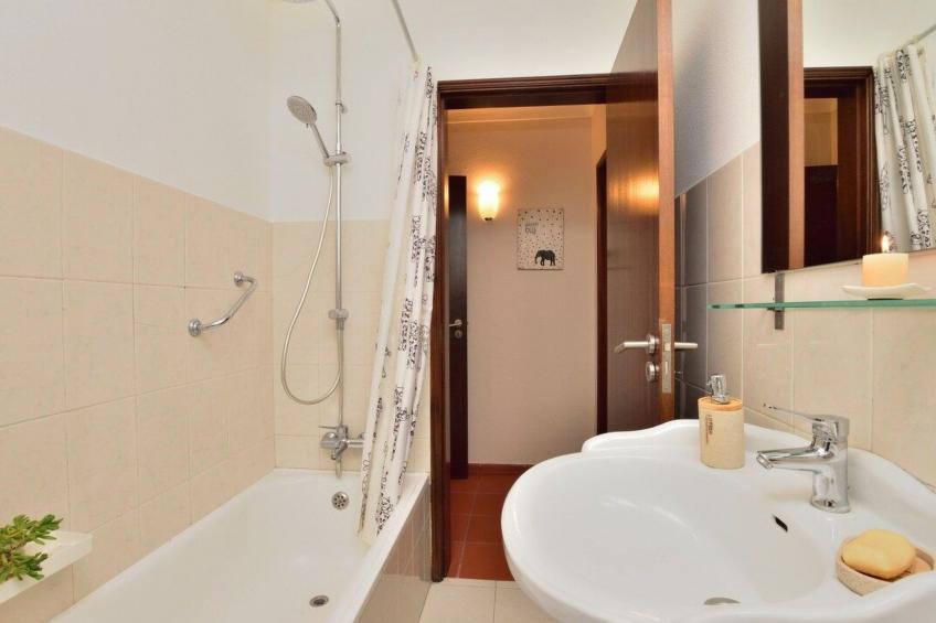 mit Garten, Grill und Terrasse - foto 13