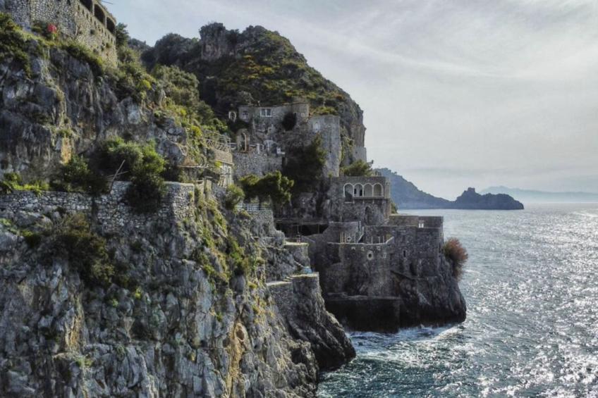 Villa auf einer natürlichen Klippe mit Blick auf das Meer, nur wenige Schritte - foto 28