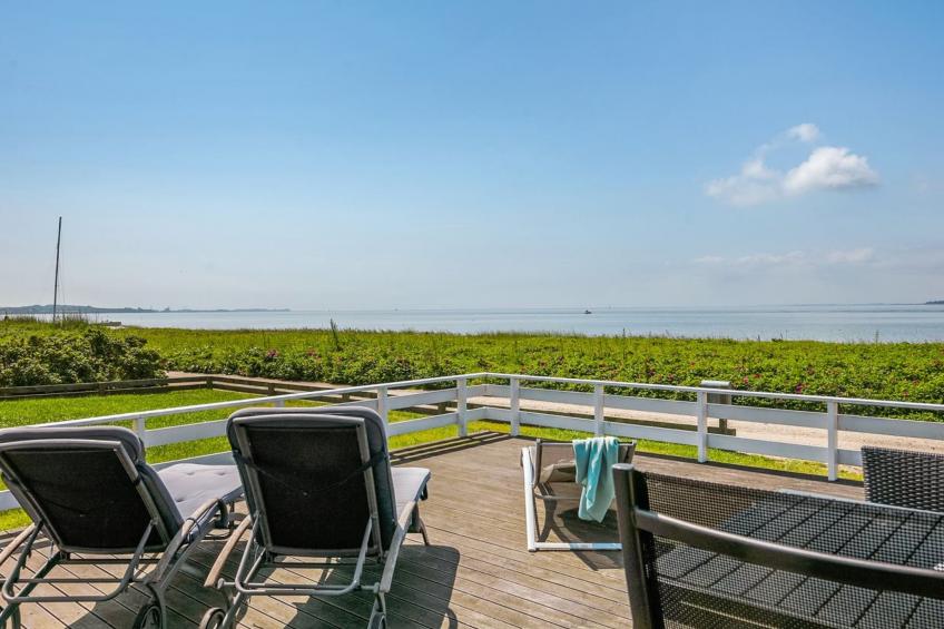 "Arnwith" - 20m from the sea in Funen