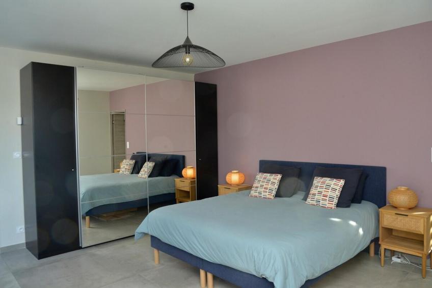 Belle maison avec piscine à débordement chauffée - foto 19