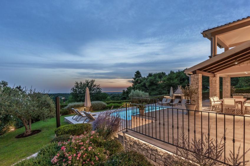 Romantische Villa mit Meerblick, Pool und Jacuzz - foto 2