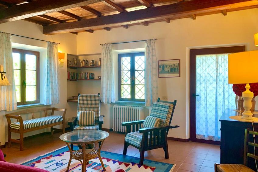 Die Maulbeerbäume auf dem Bauernhof - foto 38