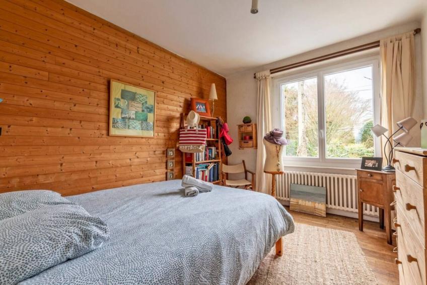 Großes Familienhaus mit schön angelegtem Garten - foto 11