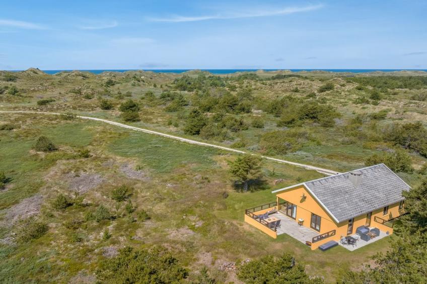 "Ola" - 900m from the sea