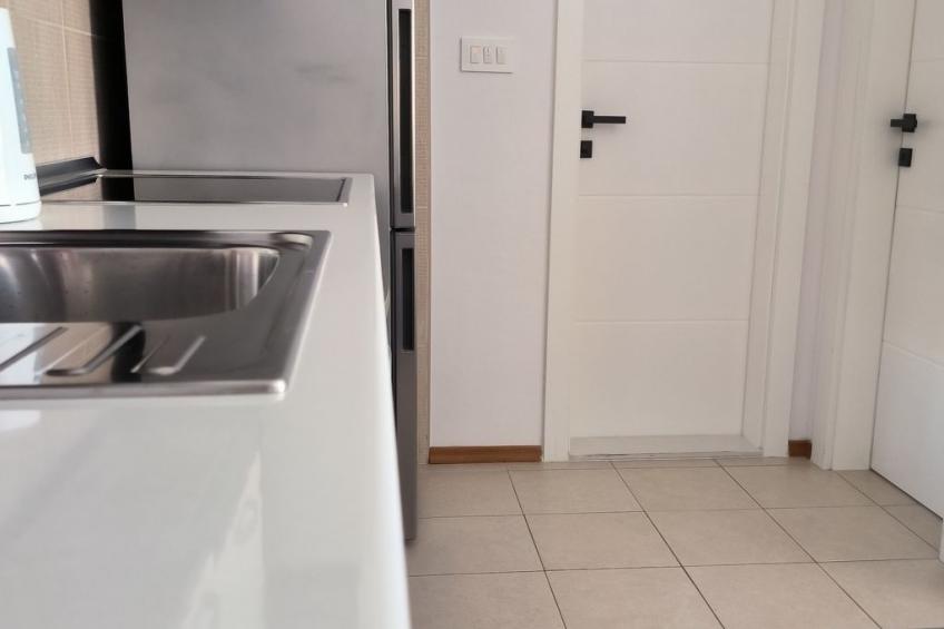 Gesamte Wohnung in Gradac mit Möbliertem Balkon - foto 9