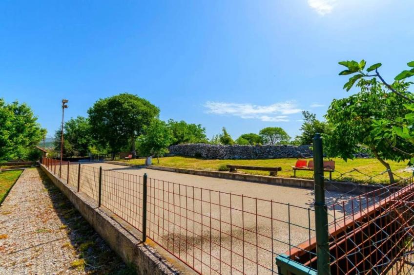 Tranquil Oasis Holiday Home Primorski Dolac with Pool - Three Bedroom Holiday Home with Pool - foto 23