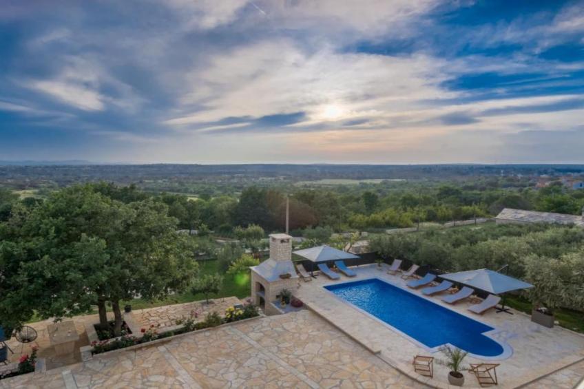Holiday House BALEN with Swimming Pool - Six Bedroom Holiday House With Pool - foto 38