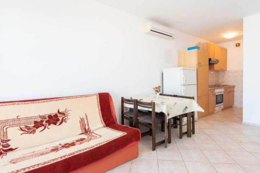 Spacious and Cozy Seafront Apartments - Two Bedroom Apartment  with Terrace and Sea View - foto 2