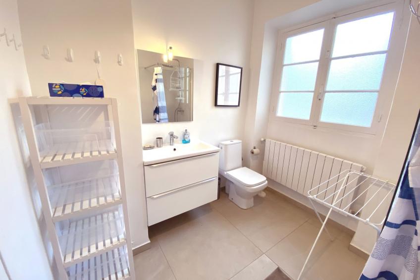 Geräumige und elegante Villa mit großem Garten, Swimmingpool und 3 Schlafzimmer - foto 25