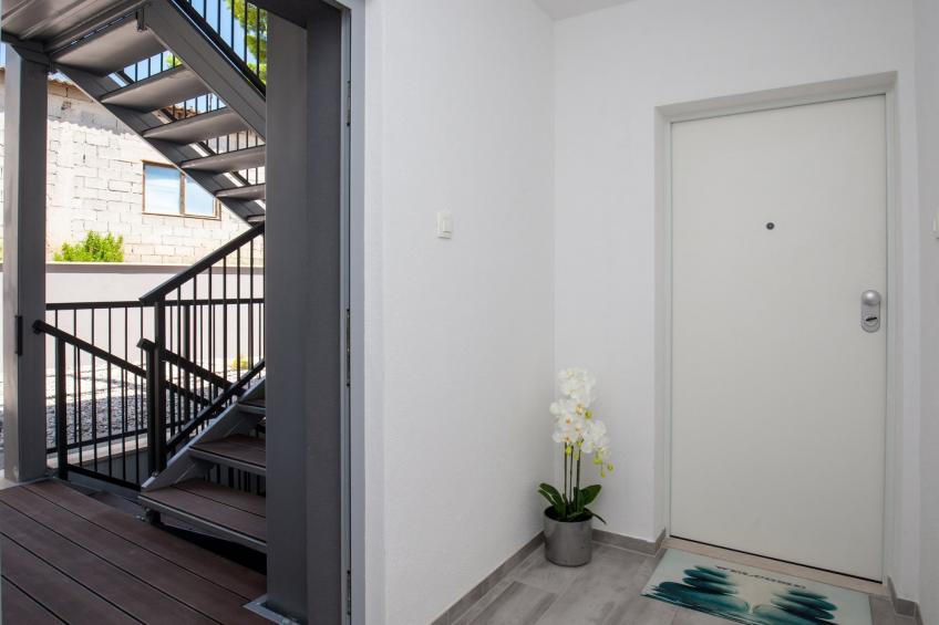 Apartments Dva Galeba - Standard One Bedroom Apartment with Terrace (101) - foto 9