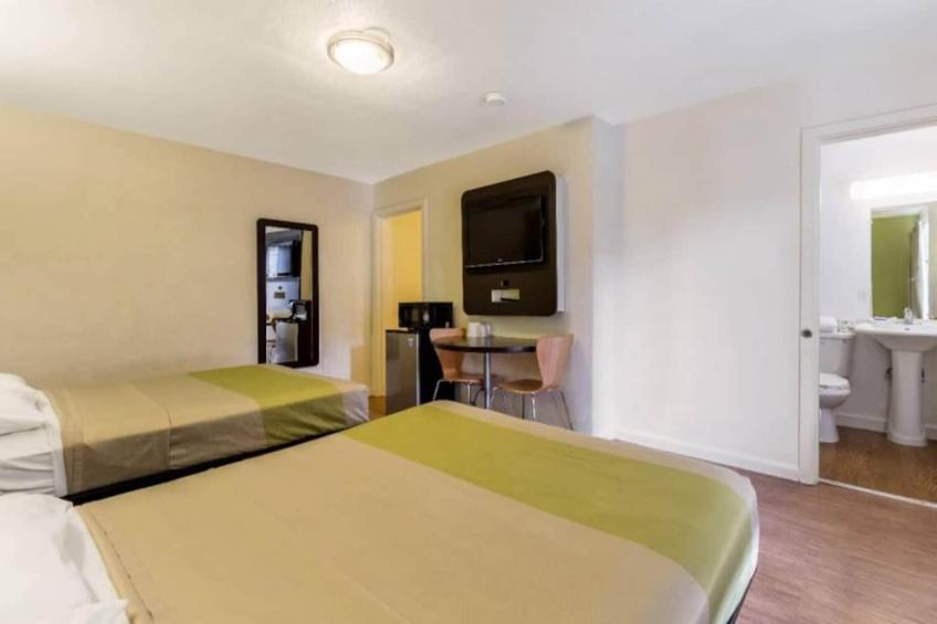 2 Full Beds  Non-Smoking - foto 19
