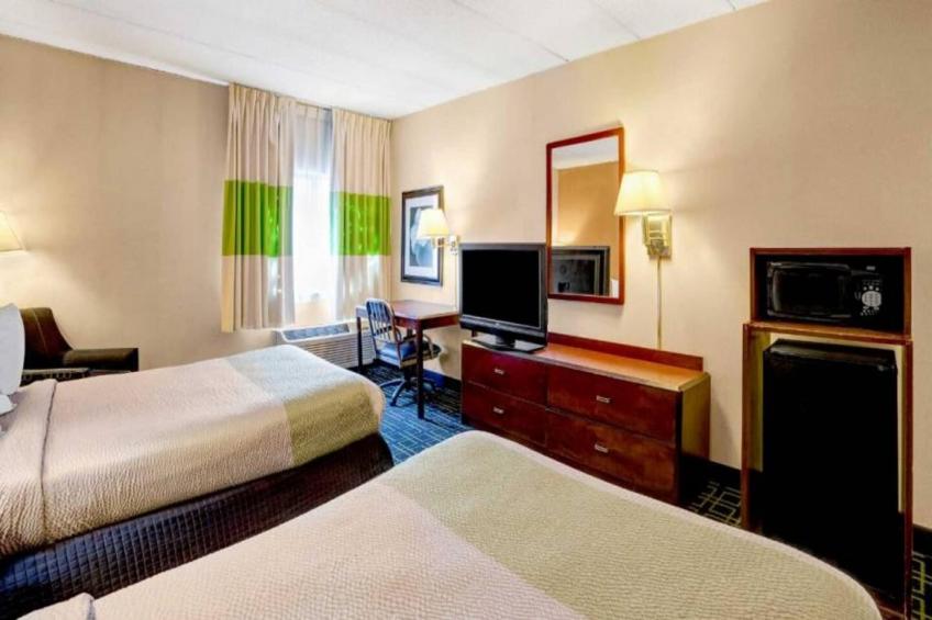 2 FULL BEDS  HEARING ACCESSIBLE NSMK - foto 10