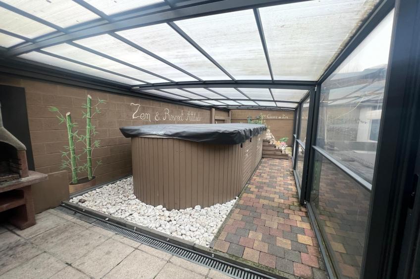 Magnifique maison de vacances pour 8 adultes avec pscine intérieure Sauna Bains à remous et Hamam - foto 40