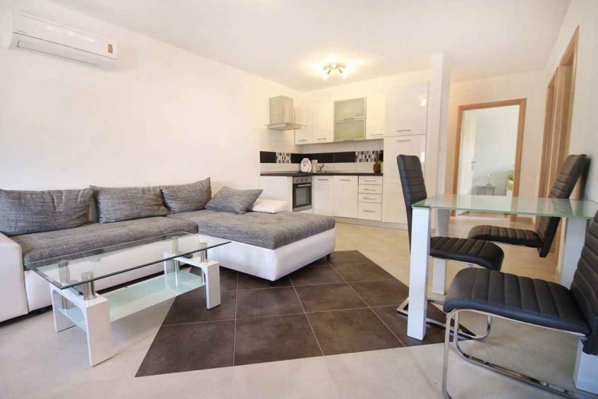 Holiday apartment with pool - BF-HBM9Z - foto 10