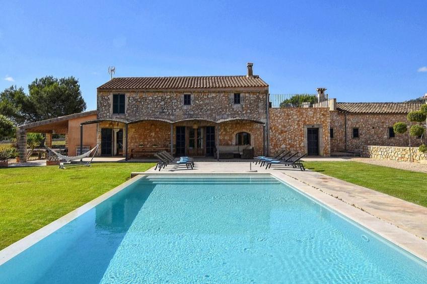 Luxuriöse Finca im modernen Stil mit Pool und Klimaanlage - foto 2