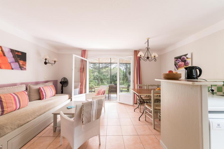 Pierre & Vacances Village Pont Royal en Provence House 6 people - 2 bedrooms - Duplex - Garden - Taillades district - foto 2