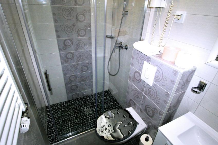 Wohnung in Drašnice mit Schönem Garten - foto 83