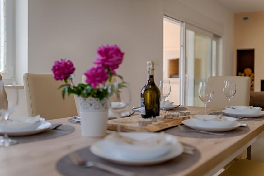 Haus in Pinezići mit privatem Pool - foto 23