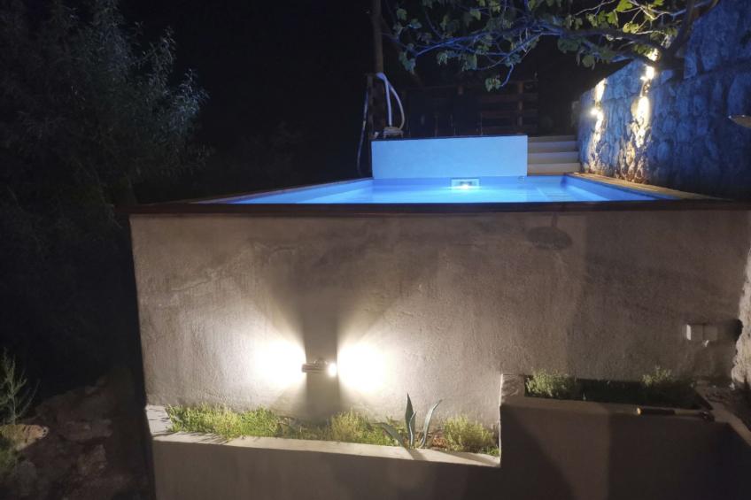 mit Pool in Lukovo Sugarje - foto 39