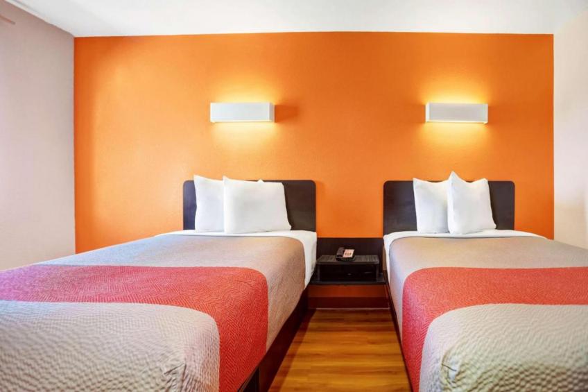 2 Queen Beds  Non-Smoking - foto 11