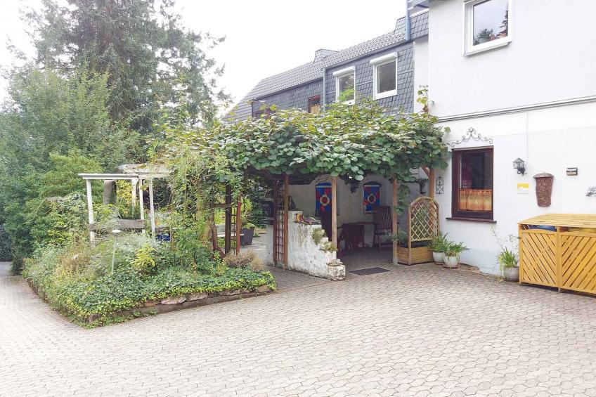 Vakantiewoning met een schitterend uitzicht in het Rijndal, W-Laan, twee badkamers, zonder drempels, TV in grote slaapkamers! - BF-388W