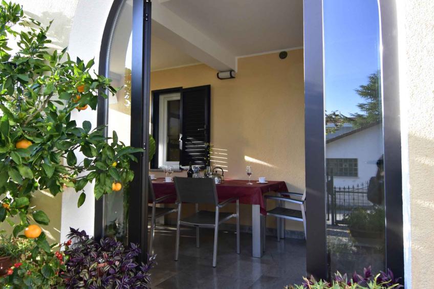 Holiday apartment with terrace near the beach - BF-4FWGC - foto 2