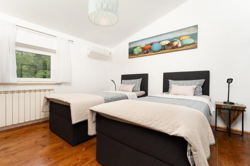 Stylish Two Bedroom Apartment in Labin - Two Bedroom Apartment with Terrace - foto 9