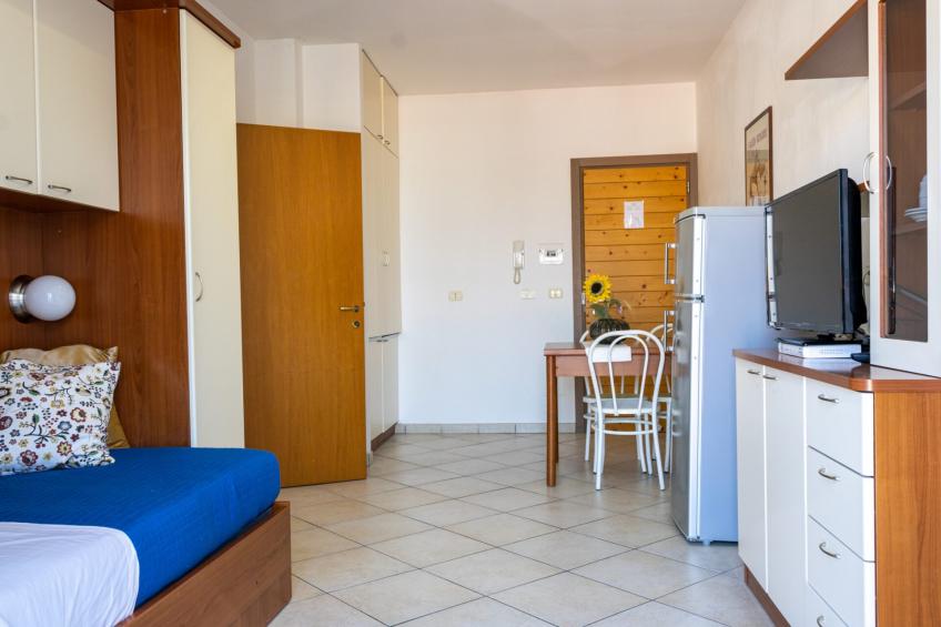 Residence Girasoli 2 room apartment - foto 10