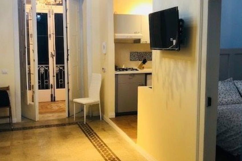 Große Duomo-Wohnung im historischen Zentrum - foto 15