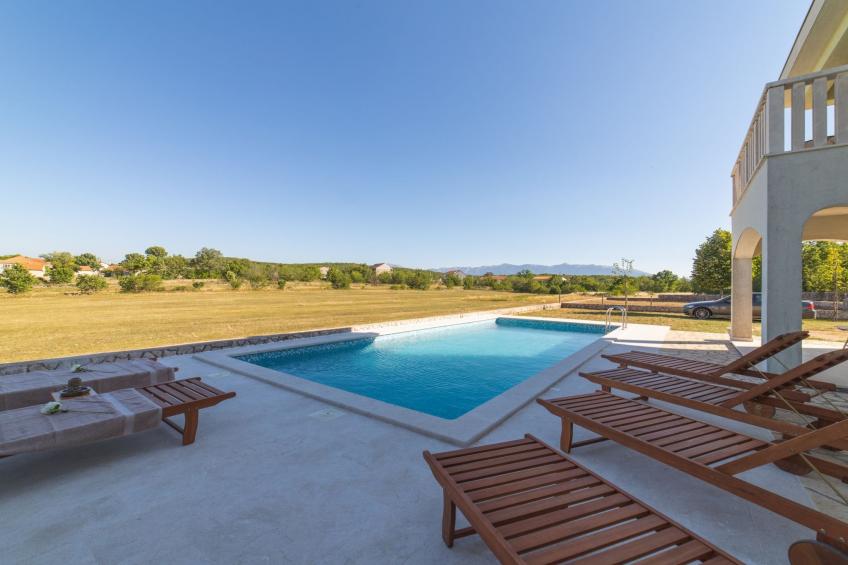 Idyllic Getaway Lovrec Villa with Pool - Five Bedroom Villa with Pool - foto 34