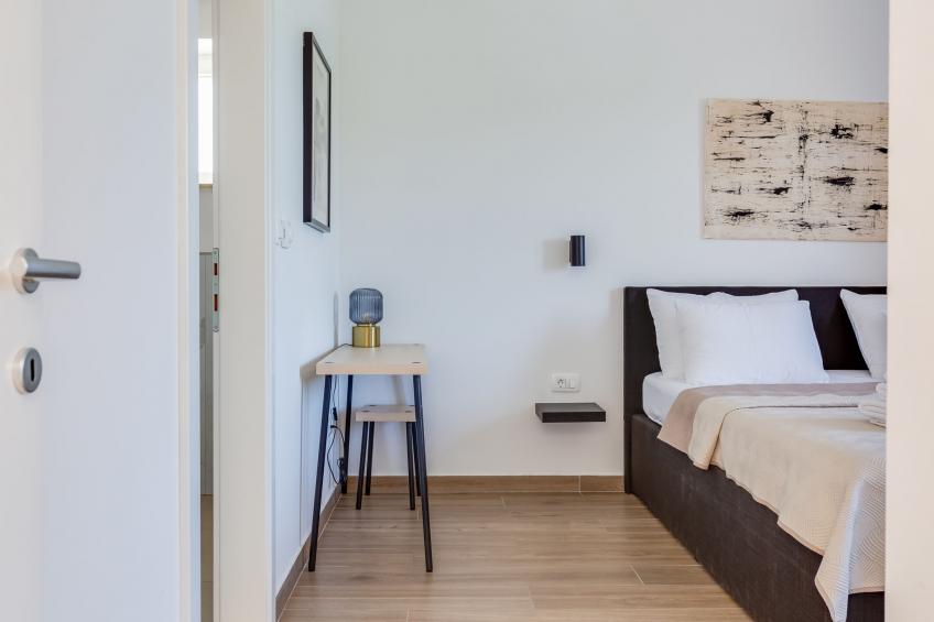 Escape on lake - foto 39