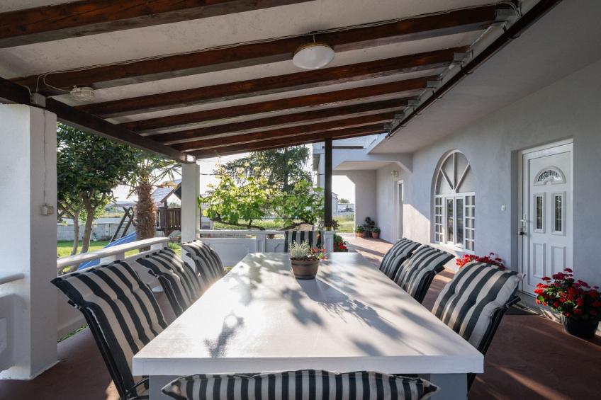 Three-Bedroom House - foto 18