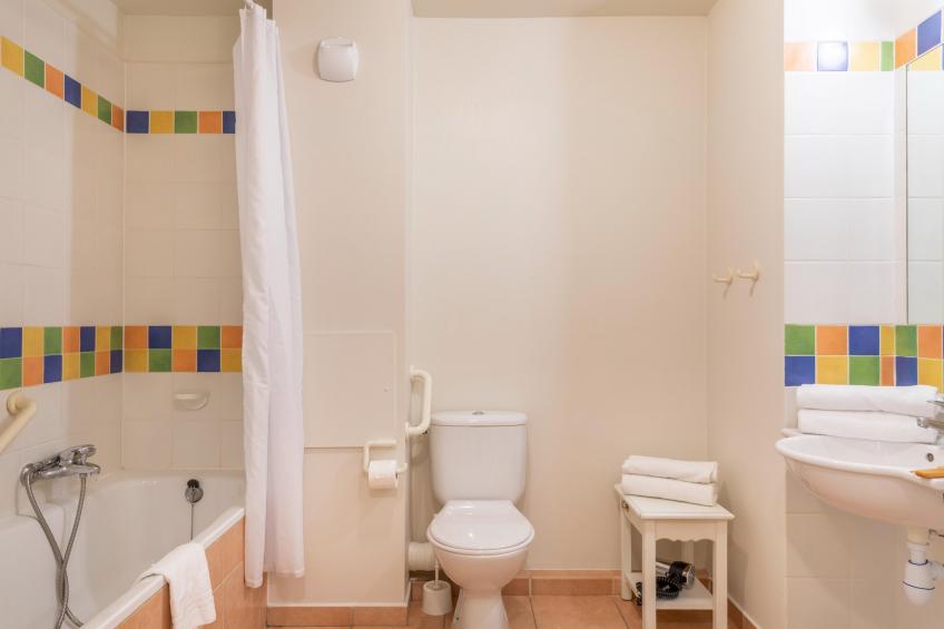 Pierre & Vacances Village Pont Royal en Provence Studio 4 people - 1 sleeping alcove - Balcony or terrace - Air-conditioned - Renovated - foto 8