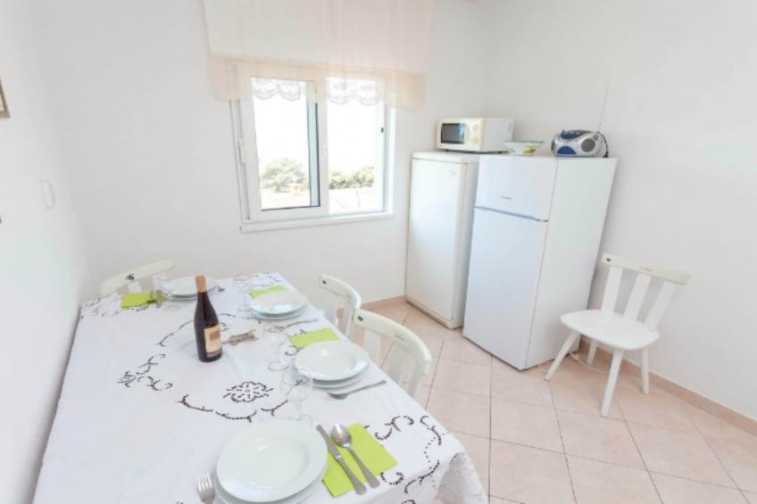 Apartments Lili - Two Bedroom Apartment with Sea View 3 - foto 4