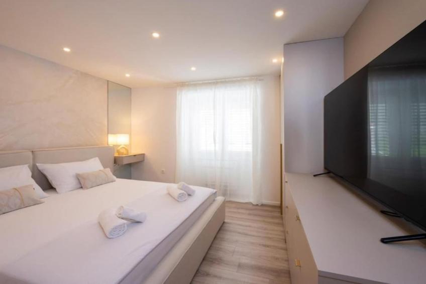 Apartman Dolce - Apartment With Terrace And Balcony - foto 12
