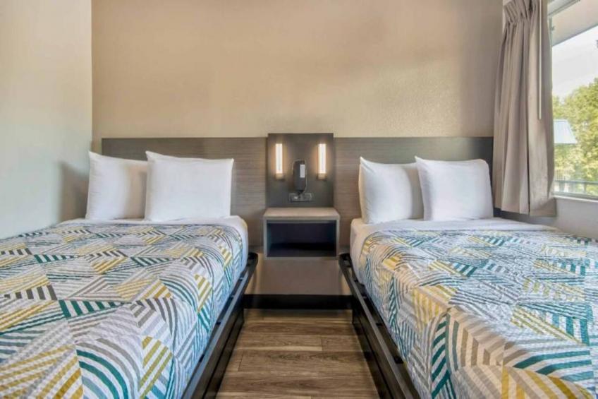 2 Full Beds  Smoking - foto 9