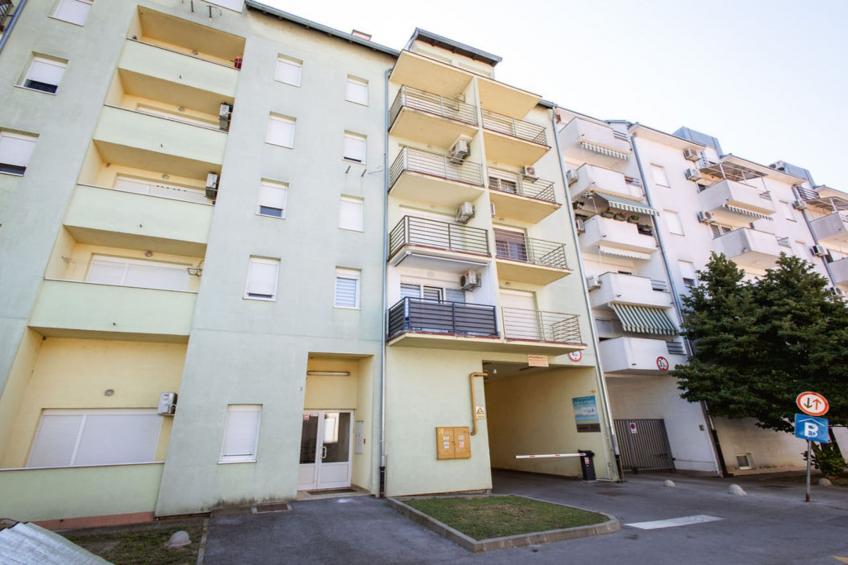 Stylish Apartments with Osijek Near Top Attractions - Standard Studio Apartment  - Maks 3 - foto 66