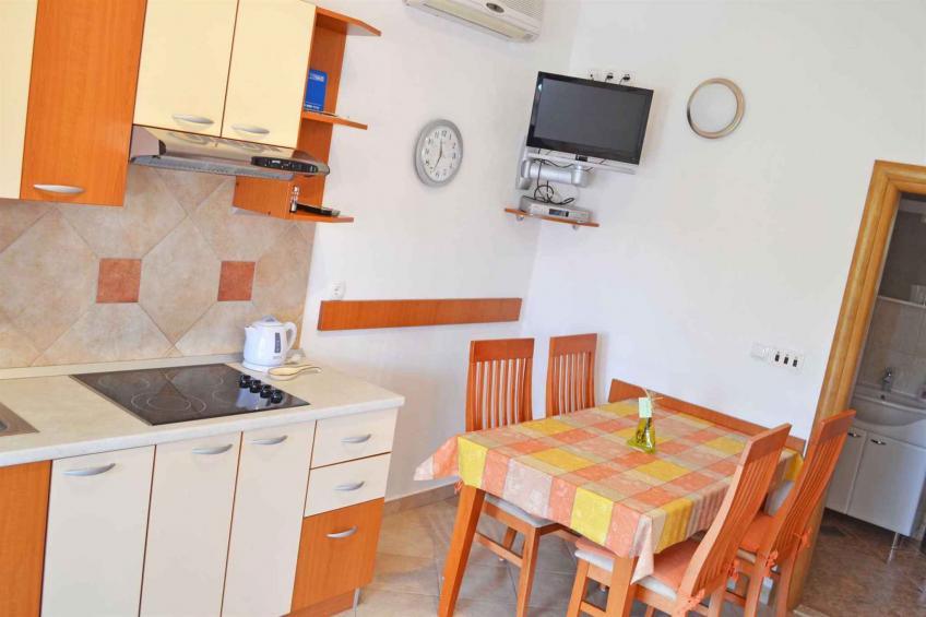 Holiday apartment Apartment Milka B. 1 - BF-B6G68 - foto 4